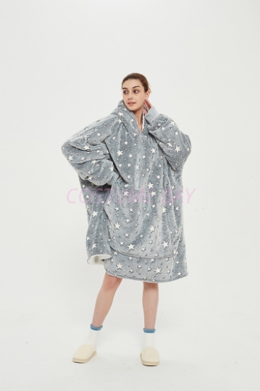 Oversized Winter Blanket Hoodie - Night Star